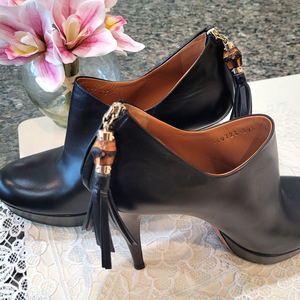 Gucci** Platform Heels** with Bamboo Tassel** All Leather 39.5